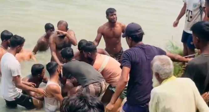 কুমিল্লায় গোমতী নদীতে নিখোঁজের ৪ ঘন্টা পর  এক ব্যক্তির মরদেহ উদ্ধার