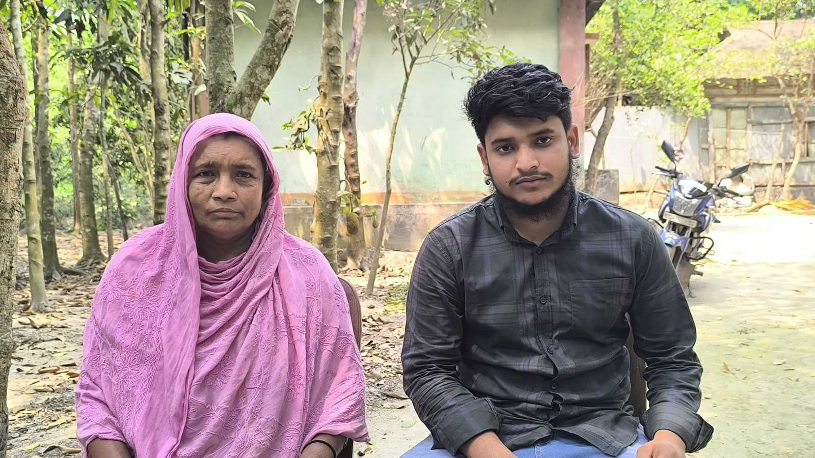 বৈষম্যবিরোধী ছাত্র-জনতার আন্দোলনে,- শহীদ ‘ফয়সাল’ ছাড়া পরিবারের প্রথম ঈদ কাটল শোকাচ্ছন্ন- নিরানন্দে