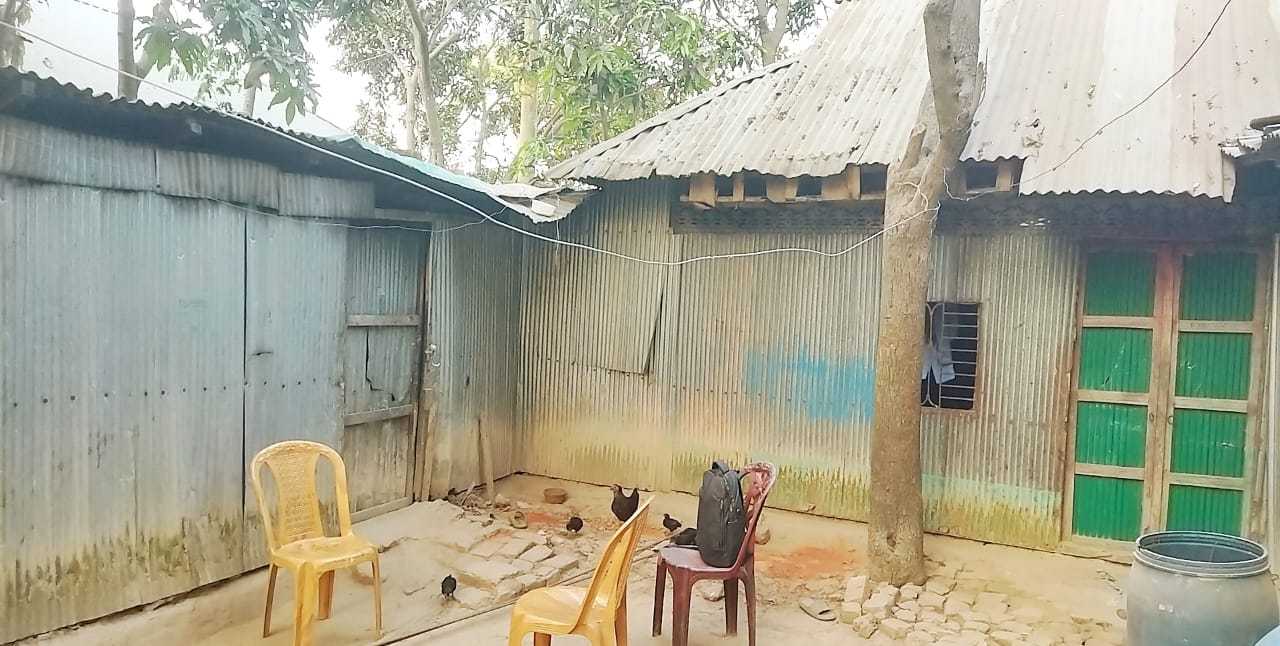 চৌদ্দগ্রামে অসহায় নারীকে মারধর ও শ্লীলতাহানীর চেষ্টা, থানায় অভিযোগ