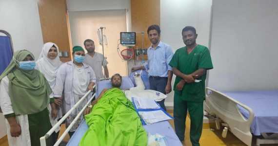 কুমিল্লায় বিচ্ছিন্ন হাত জোড়া লাগিয়ে নতুন ইতিহাস রচনা করলেন চিকিৎসকরা