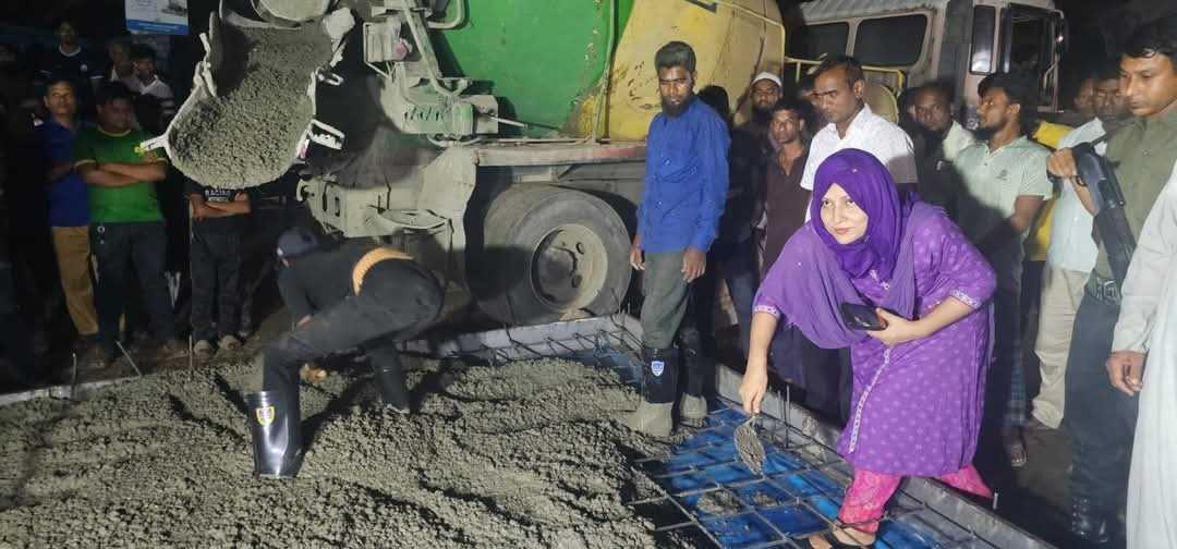 দীর্ঘদিনের ভোগান্তির পর ব্রাহ্মণপাড়া-দুলালপুর সড়কের সংস্কার কাজের উদ্বোধন