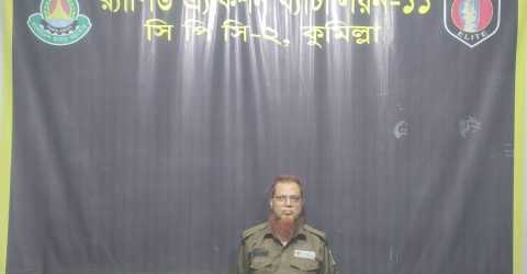 ‎‎কুমিল্লা নগরীতে সেনাবাহিনী ও র‍্যাব-১১ এর যৌথ অভিযানে অস্ত্রসহ ০১ জন গ্রেফতার।