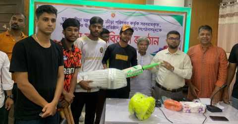 দেবীদ্বার যুব ও ক্রীড়া মন্ত্রনালয়ের ক্রীড়া সামগ্রী বিতরণ