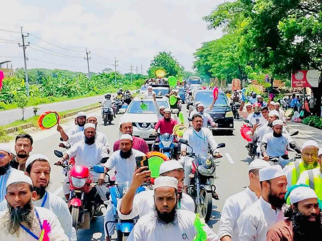 কুমিল্লা(চান্দিনা-৭)আসনের সংসদ সদস্য প্রার্থী এহতেশামুল হক কাসেমীর বিশাল শোডাউন।