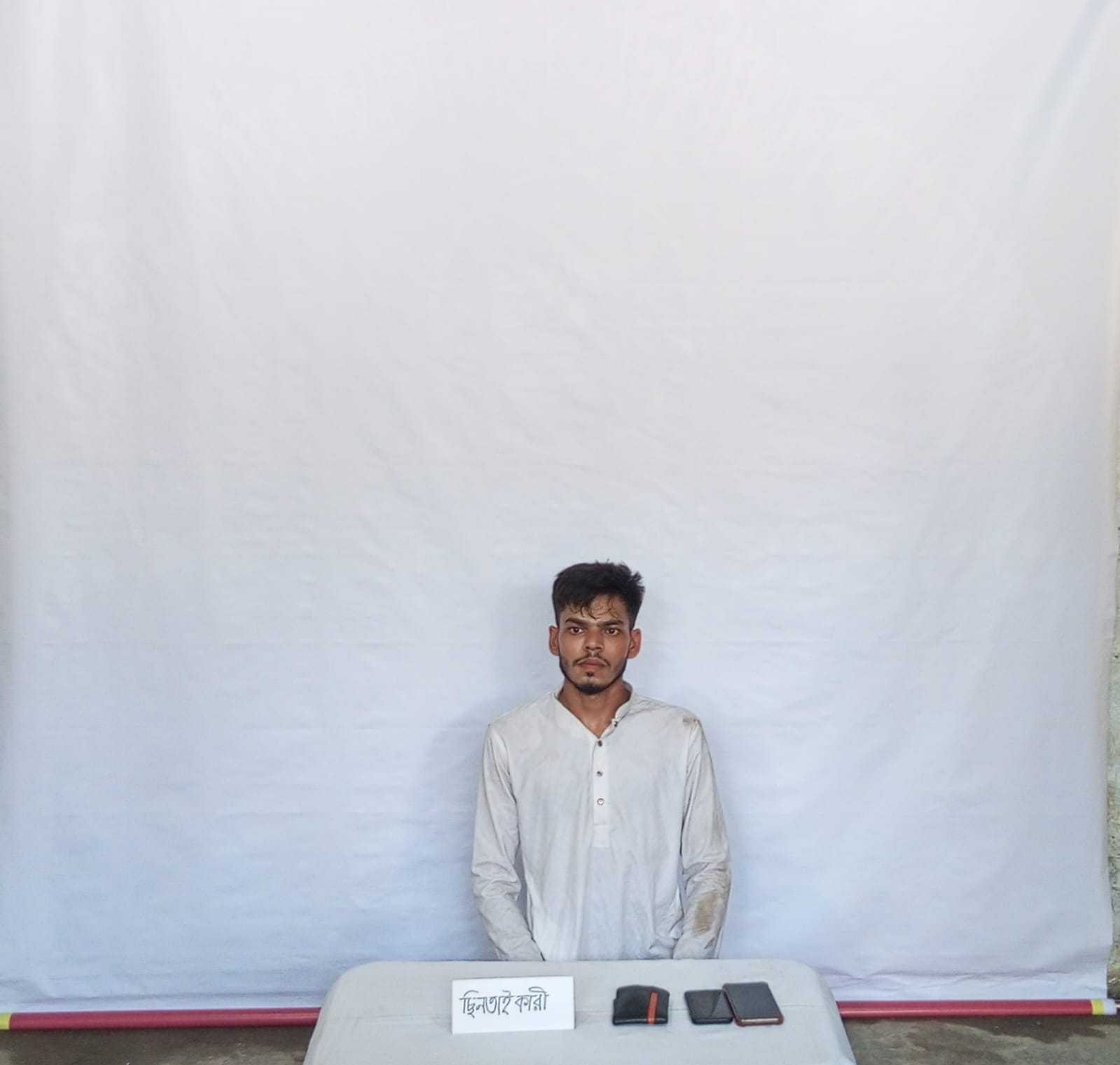 কুমিল্লায় পিকআপ ছিনতাইকারী আটক