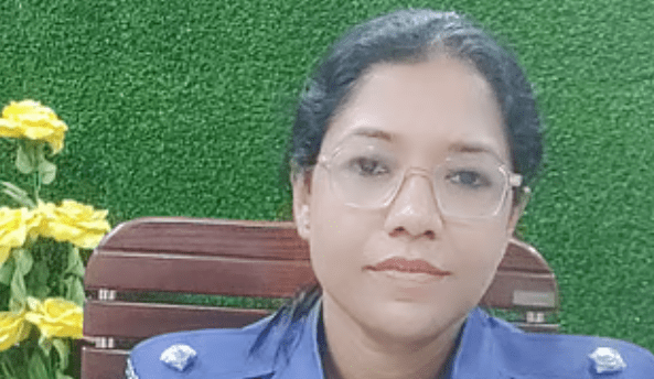 কুমিল্লা জেলার ইতিহাসে প্রথম নারী ওসি নাজনীন সুলতানা!